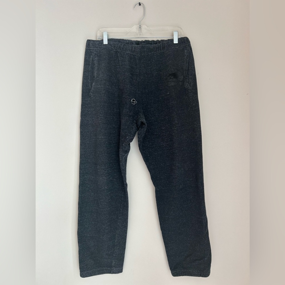 Men’s Roots 🦫 straight leg sweatpants - Size M